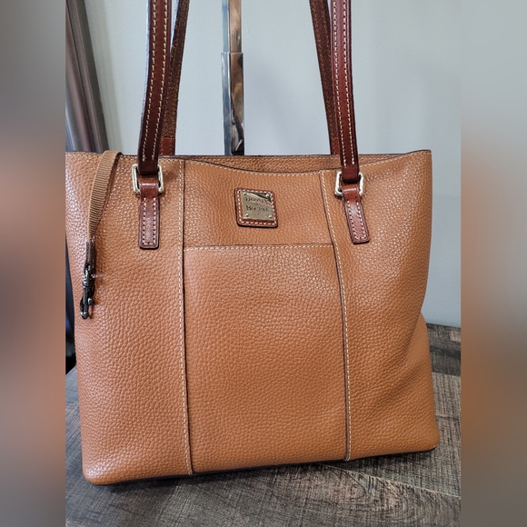 Dooney and Bourke shoulder tote bag - Picture 6 of 12